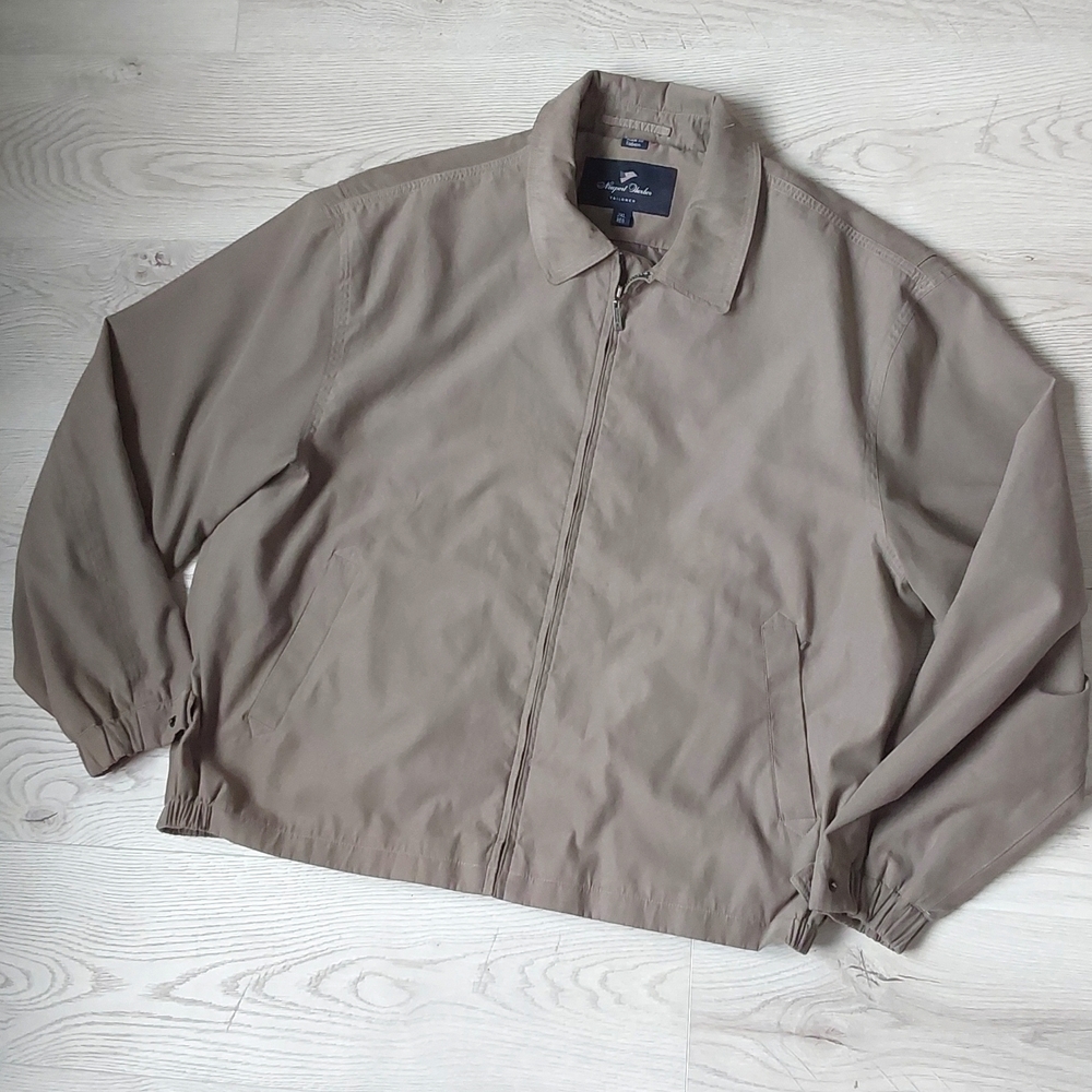 Light weight jacket
